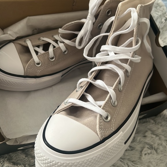 Converse Lift Sneaker - Picture 3 of 3